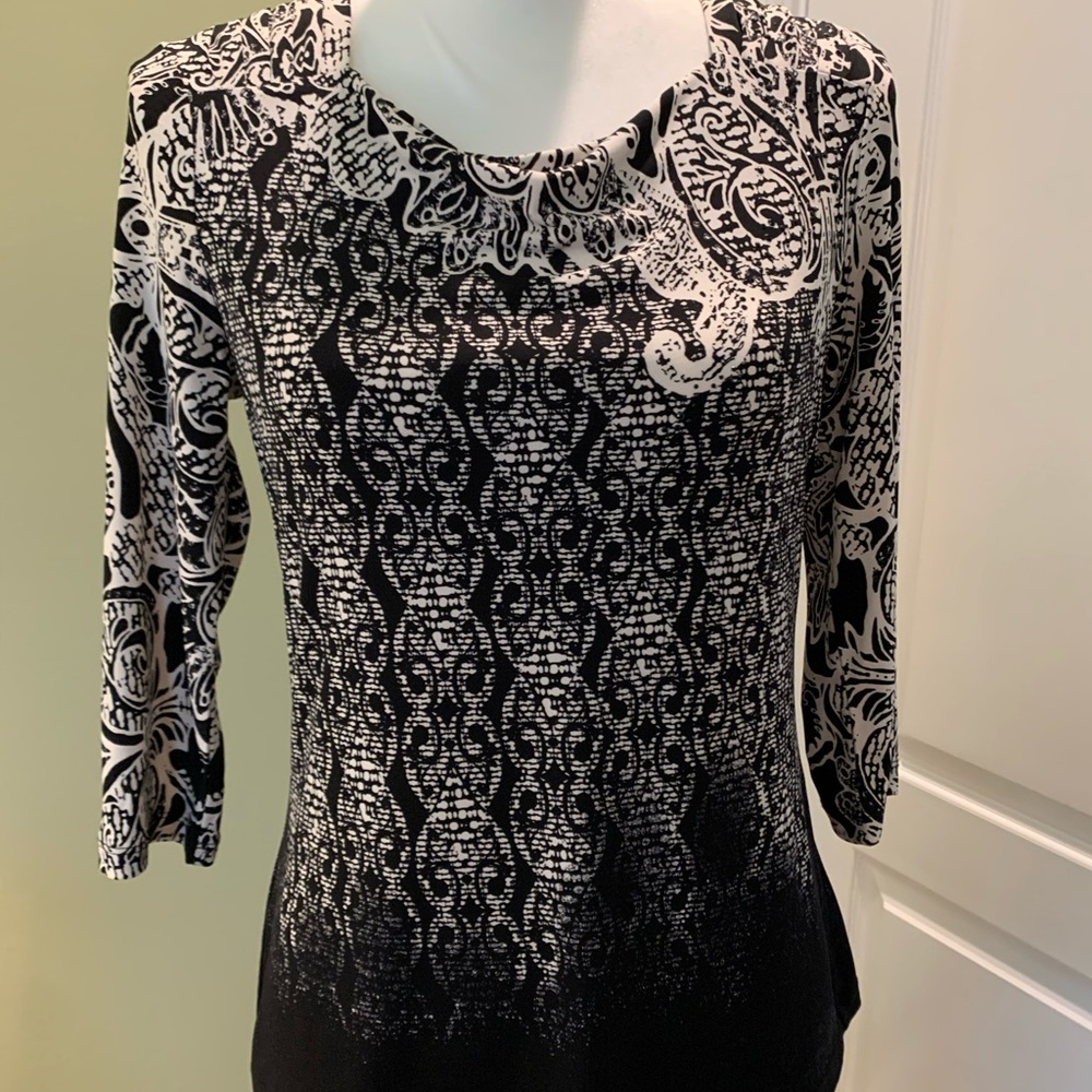 Madison women’s petite 3/4 sleeve blouse